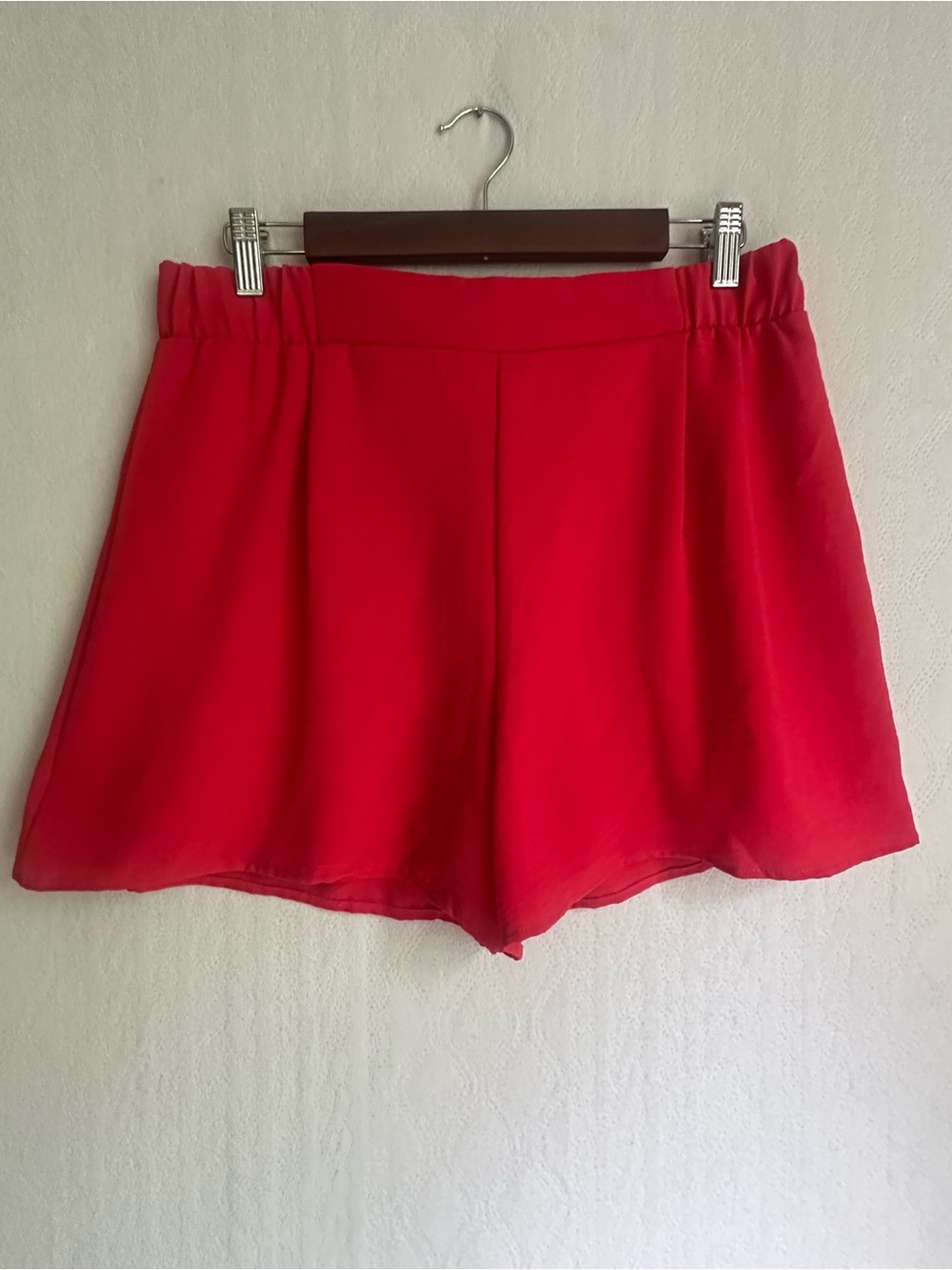 Saints & Hearts Preppy Elastic High-Waist Red Womens Relaxed Shorts Sz L Classic
